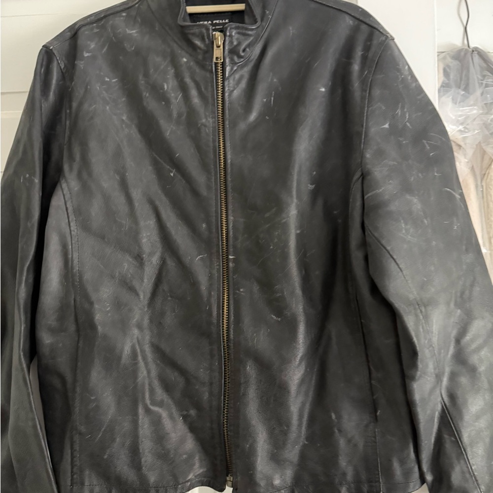 Vera Pelle Men’s Black Leather Zippered Jacket